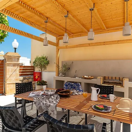 Anastasia Deluxe Kattavía